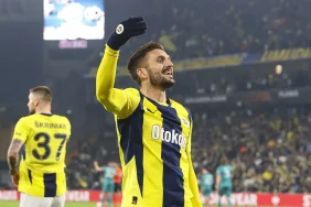 Dusan_Tadic_ten__takm_oyunu__vurgusu_1739482048